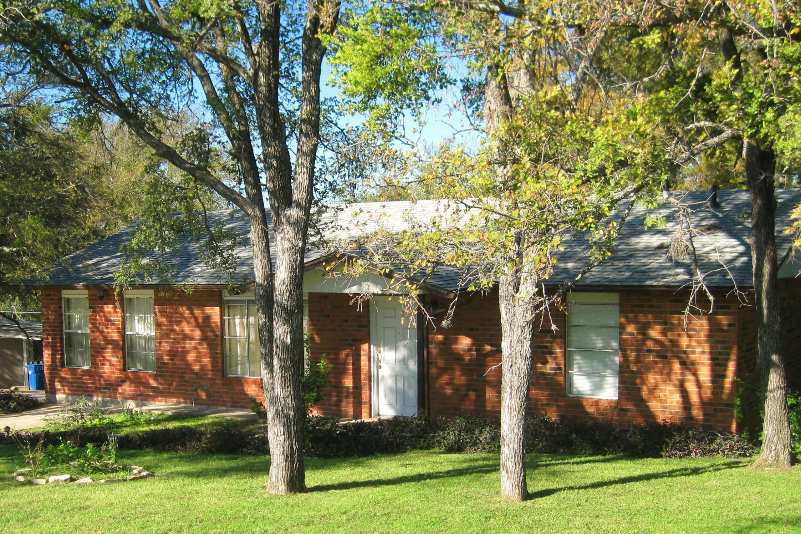 306 Avenue E, Marble Falls, TX 78654; 3BR2BA Home 1595/month! TJM